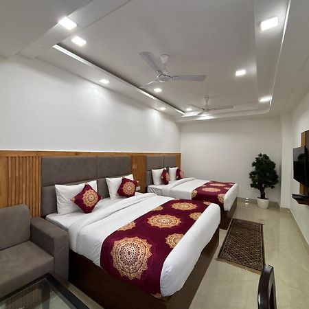 Hotel Arch - Near Aerocity New Delhi Bagian luar foto