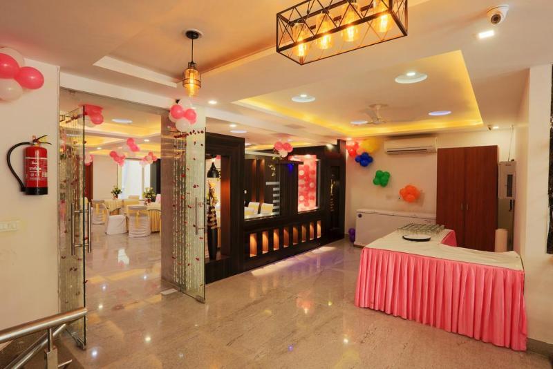 Hotel Arch - Near Aerocity New Delhi Bagian luar foto