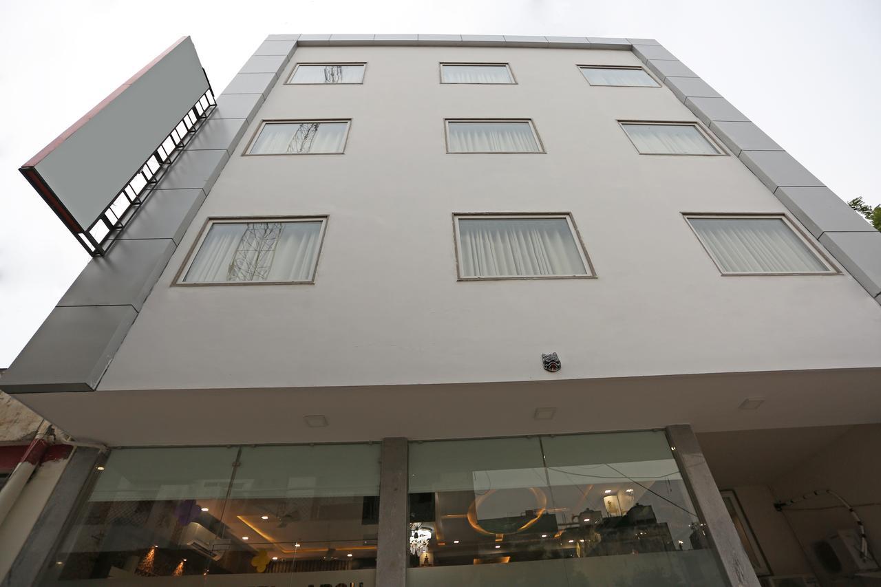 Hotel Arch - Near Aerocity New Delhi Bagian luar foto