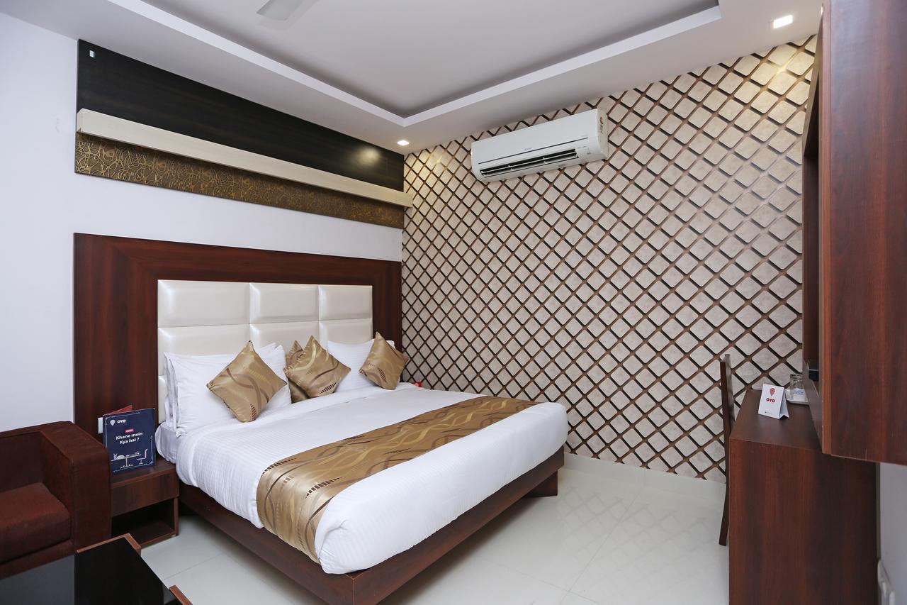 Hotel Arch - Near Aerocity New Delhi Bagian luar foto