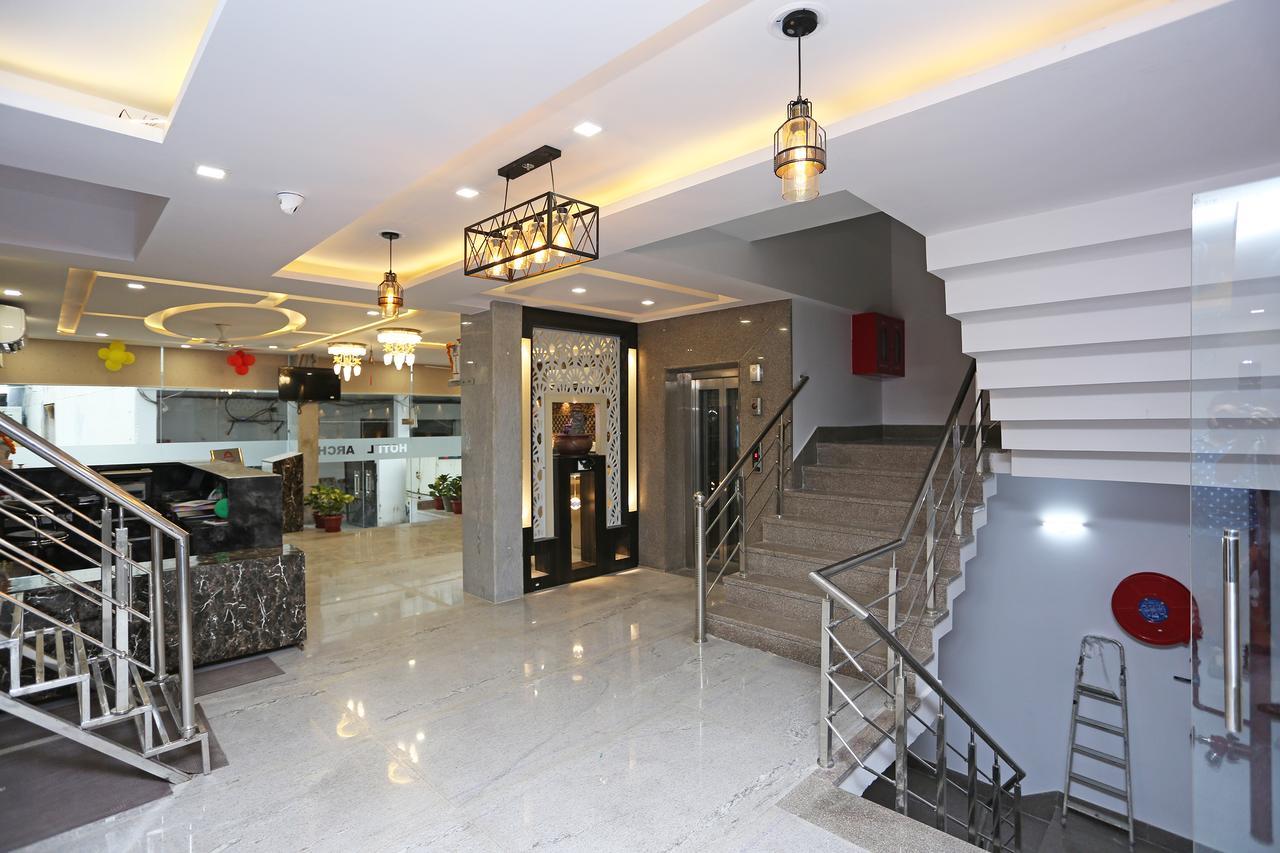 Hotel Arch - Near Aerocity New Delhi Bagian luar foto