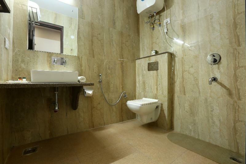 Hotel Arch - Near Aerocity New Delhi Bagian luar foto
