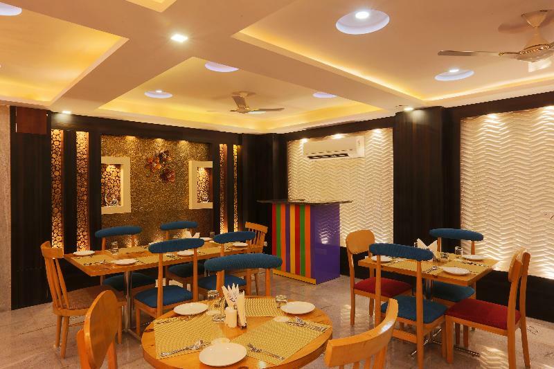 Hotel Arch - Near Aerocity New Delhi Bagian luar foto