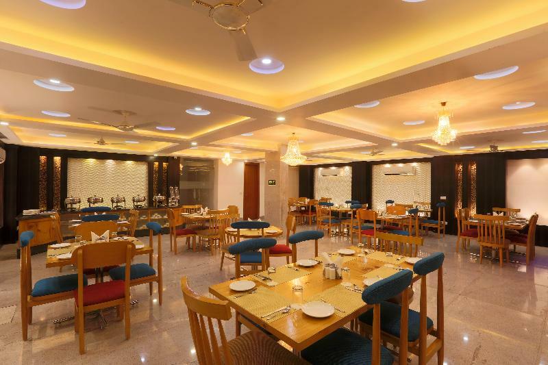 Hotel Arch - Near Aerocity New Delhi Bagian luar foto