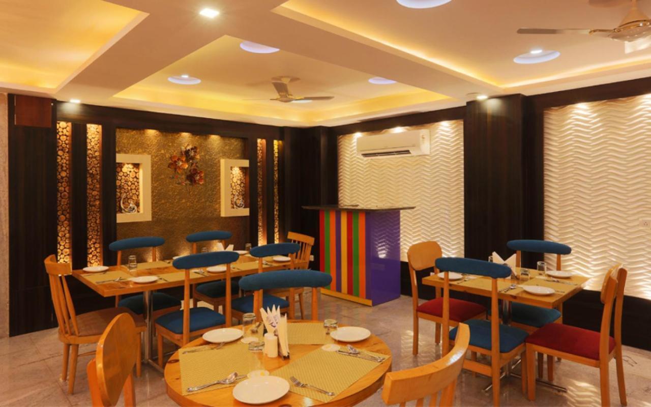 Hotel Arch - Near Aerocity New Delhi Bagian luar foto